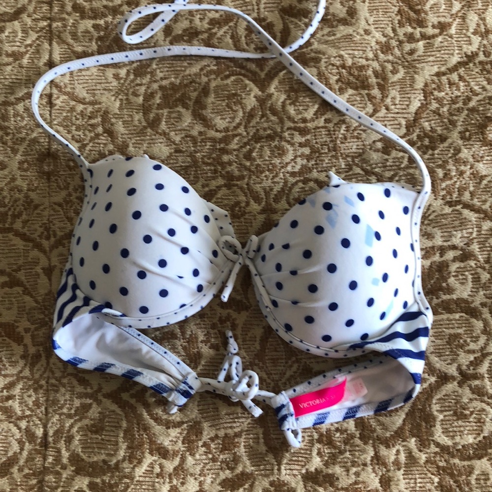 Victoria’s Secret bikini top